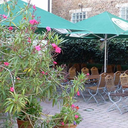 Hotel Alte Bruecke Бад-Хомбург-фор-дер-Хёэ Экстерьер фото